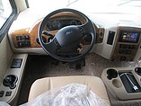 2015 Thor Motor Coach Hurricane Photo #4