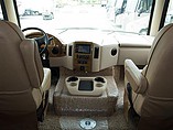 2015 Thor Motor Coach Hurricane Photo #10