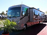 15 Thor Motor Coach Hurricane