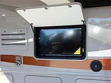 2015 Thor Motor Coach Hurricane Photo #9
