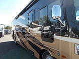 2015 Thor Motor Coach Hurricane Photo #9