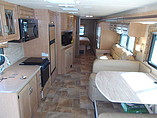 2015 Thor Motor Coach Hurricane Photo #15