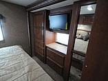 2015 Thor Motor Coach Hurricane Photo #13