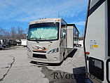 2015 Thor Motor Coach Hurricane Photo #2