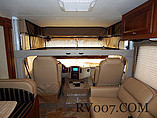 2015 Thor Motor Coach Hurricane Photo #8