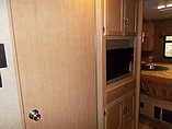 2015 Thor Motor Coach Hurricane Photo #10