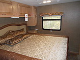 2015 Thor Motor Coach Hurricane Photo #15