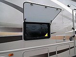 2016 Thor Motor Coach Hurricane Photo #17