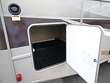 2016 Thor Motor Coach Hurricane Photo #19
