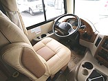 2016 Thor Motor Coach Hurricane Photo #21