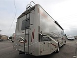 2016 Thor Motor Coach Hurricane Photo #8