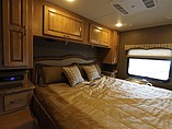 2016 Thor Motor Coach Hurricane Photo #15
