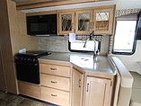 2016 Thor Motor Coach Hurricane Photo #27