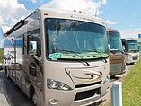 2016 Thor Motor Coach Hurricane Photo #6