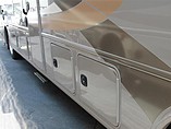 2016 Thor Motor Coach Hurricane Photo #8