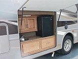 2016 Thor Motor Coach Hurricane Photo #12