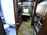 2016 Thor Motor Coach Hurricane Photo #9