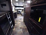 2016 Thor Motor Coach Hurricane Photo #16