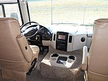 2012 Thor Motor Coach Hurricane Photo #12