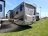 2015 Thor Motor Coach Hurricane Photo #9