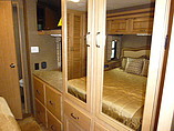2015 Thor Motor Coach Hurricane Photo #21