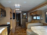 2015 Thor Motor Coach Hurricane Photo #2