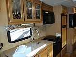 2015 Thor Motor Coach Hurricane Photo #4