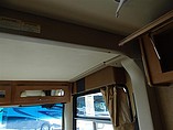 2015 Thor Motor Coach Hurricane Photo #8