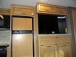 2015 Thor Motor Coach Hurricane Photo #11