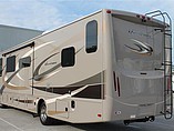 2015 Thor Motor Coach Hurricane Photo #5