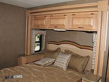2015 Thor Motor Coach Hurricane Photo #26