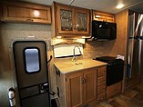 2016 Thor Motor Coach Hurricane Photo #10