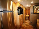 2016 Thor Motor Coach Hurricane Photo #11