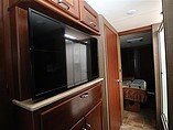 2016 Thor Motor Coach Hurricane Photo #8