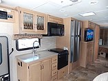 2016 Thor Motor Coach Hurricane Photo #4