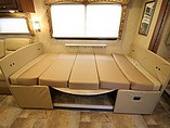 2016 Thor Motor Coach Hurricane Photo #4