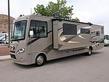 2016 Thor Motor Coach Hurricane Photo #6