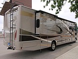 2016 Thor Motor Coach Hurricane Photo #8