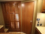2016 Thor Motor Coach Hurricane Photo #25