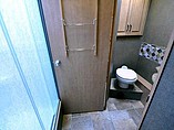 2016 Thor Motor Coach Hurricane Photo #15