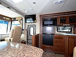 2015 Thor Motor Coach Hurricane Photo #8