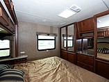 2015 Thor Motor Coach Hurricane Photo #21