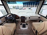 2015 Thor Motor Coach Hurricane Photo #25