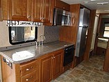 2015 Thor Motor Coach Miramar Photo #5
