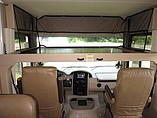 2015 Thor Motor Coach Miramar Photo #6