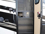 2015 Thor Motor Coach Miramar Photo #9