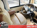 2015 Thor Motor Coach Miramar Photo #19
