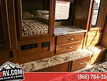 2015 Thor Motor Coach Miramar Photo #45