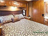 2015 Thor Motor Coach Miramar Photo #3