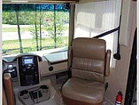 2015 Thor Motor Coach Miramar Photo #23